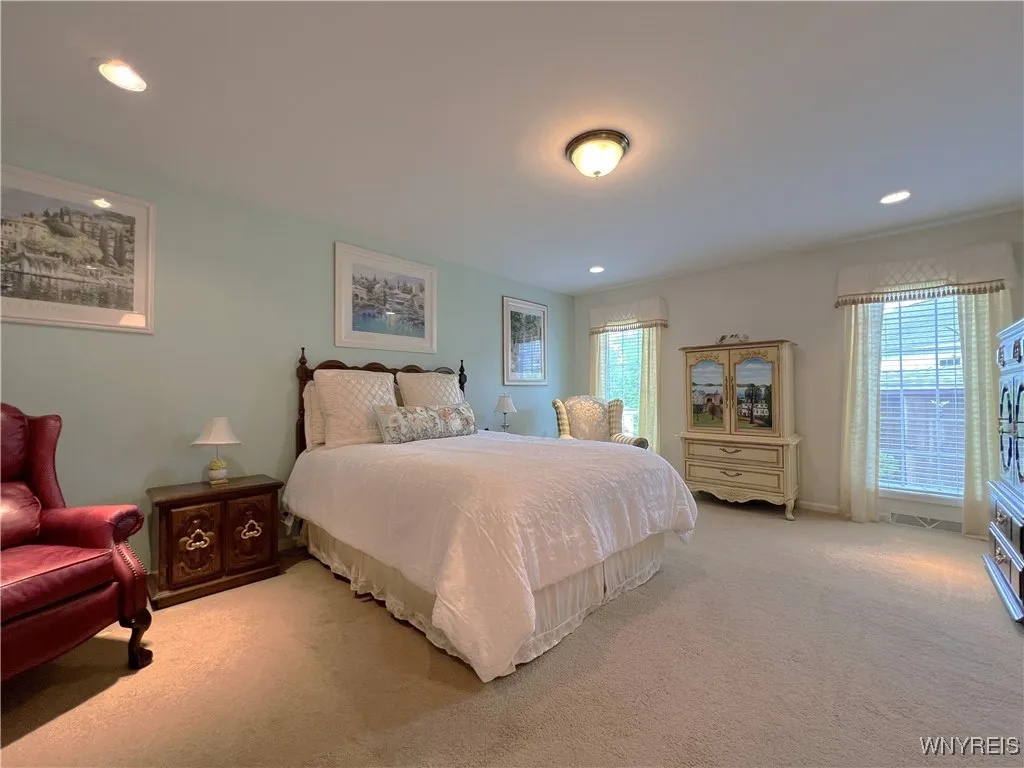 39 Wickendon Court, Amherst, New York 14221, Amherst, New York 14221, 3 Bedrooms Bedrooms, 8 Rooms Rooms,2 BathroomsBathrooms,Residential,For Sale,39 Wickendon Court, Amherst, New York 14221,0,B1645939