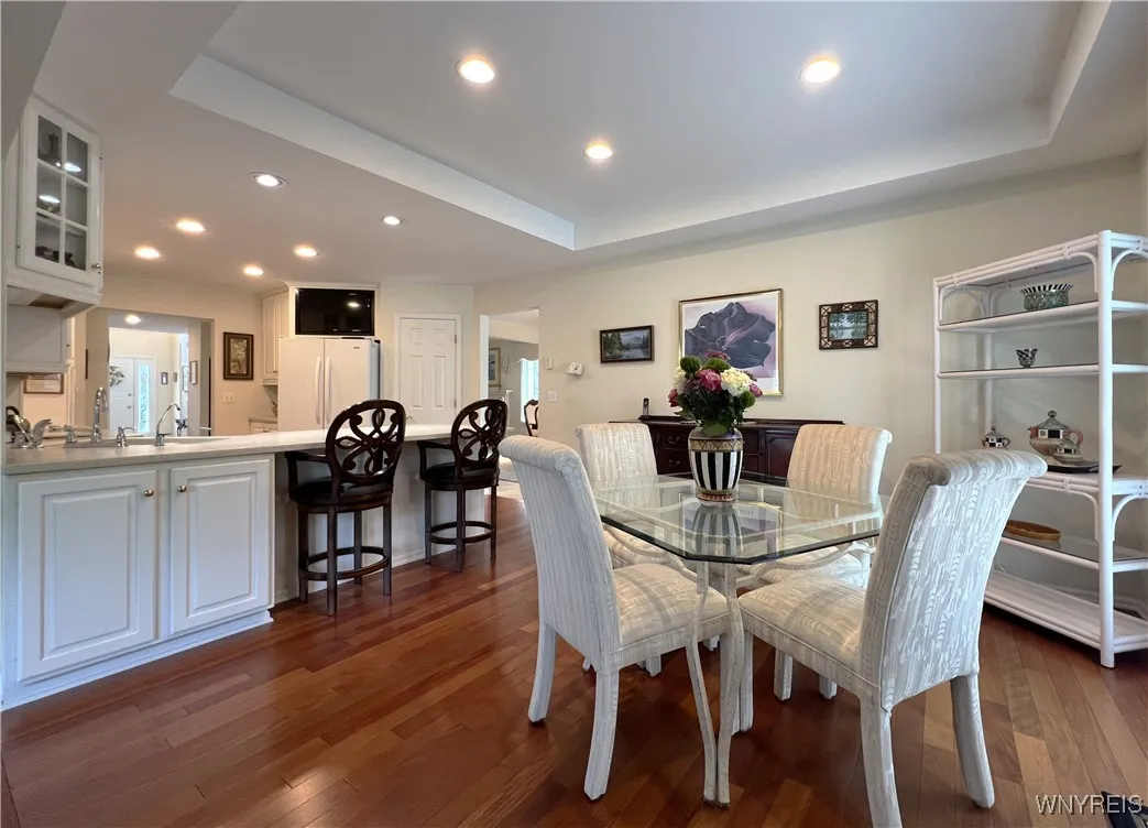 39 Wickendon Court, Amherst, New York 14221, Amherst, New York 14221, 3 Bedrooms Bedrooms, 8 Rooms Rooms,2 BathroomsBathrooms,Residential,For Sale,39 Wickendon Court, Amherst, New York 14221,0,B1645939