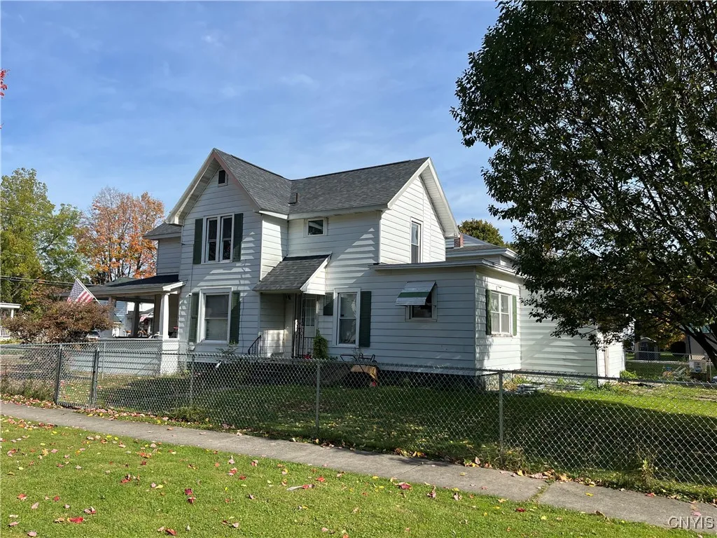 115 Phillips Street, Fulton, New York 13069, Fulton, New York 13069, 3 Bedrooms Bedrooms, 9 Rooms Rooms,2 BathroomsBathrooms,Residential,For Sale,115 Phillips Street, Fulton, New York 13069,0,S1645904