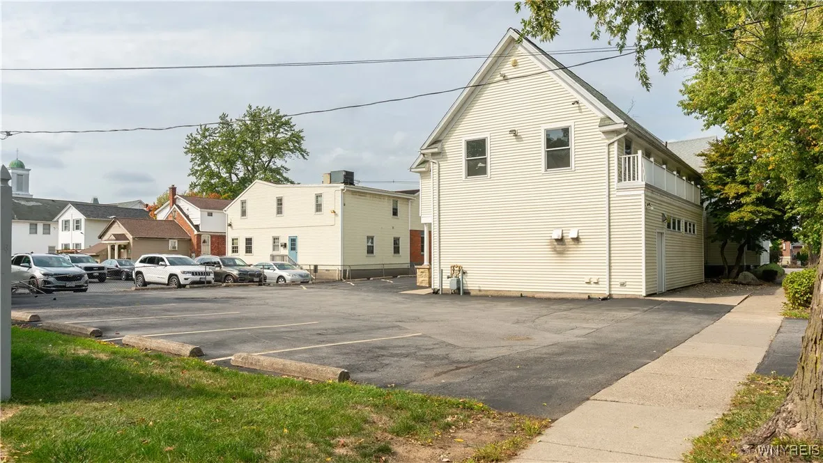 5725 Main Street, Amherst, New York 14221, Amherst, New York 14221, ,Commercial Lease,For Rent,5725 Main Street, Amherst, New York 14221,0,B1645850