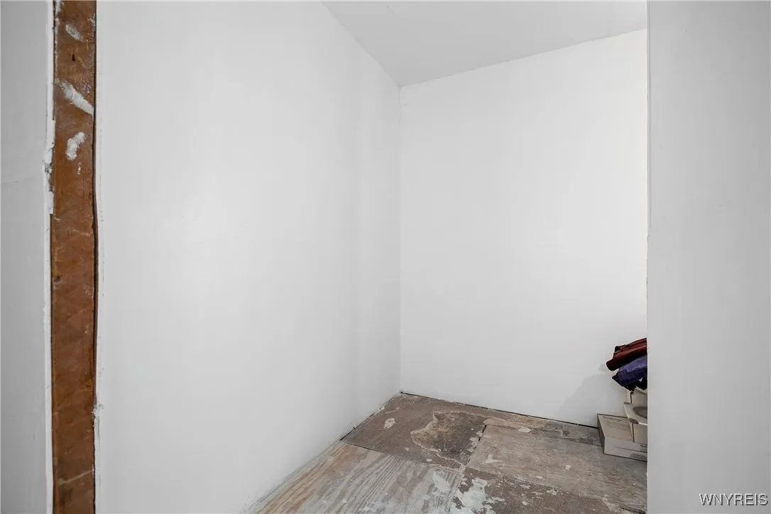 71 Hoyt Street, Buffalo, New York 14213, Buffalo, New York 14213, 4 Bedrooms Bedrooms, 8 Rooms Rooms,2 BathroomsBathrooms,Residential,For Sale,71 Hoyt Street, Buffalo, New York 14213,0,B1645895