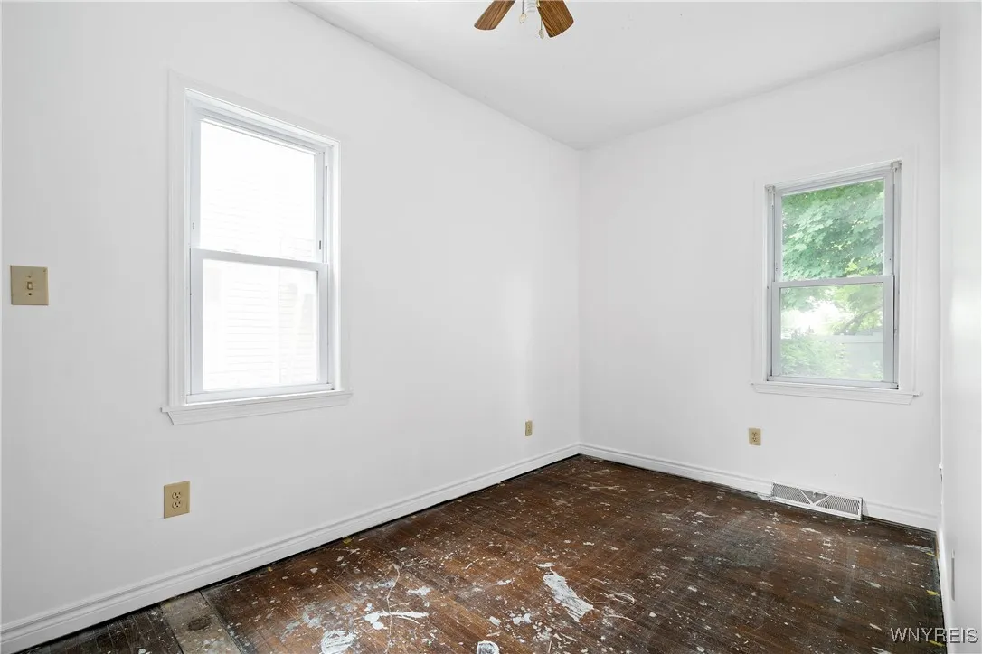 71 Hoyt Street, Buffalo, New York 14213, Buffalo, New York 14213, 4 Bedrooms Bedrooms, 8 Rooms Rooms,2 BathroomsBathrooms,Residential,For Sale,71 Hoyt Street, Buffalo, New York 14213,0,B1645895