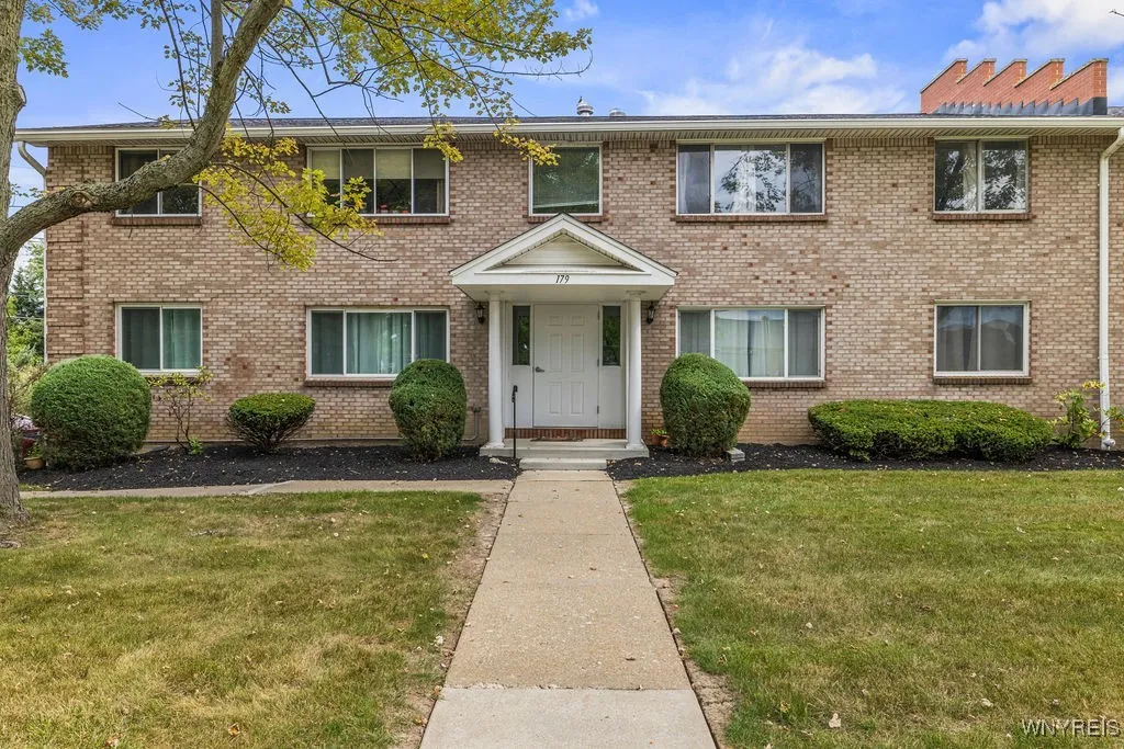 179 Old Lyme Drive 7, Amherst, New York 14221, Amherst, New York 14221, 2 Bedrooms Bedrooms, 5 Rooms Rooms,2 BathroomsBathrooms,Residential,For Sale,179 Old Lyme Drive 7, Amherst, New York 14221,0,B1645979
