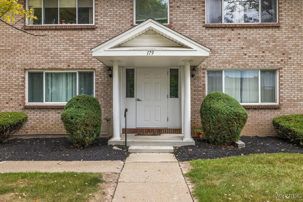 179 Old Lyme Drive 7, Amherst, New York 14221, Amherst, New York 14221, 2 Bedrooms Bedrooms, 5 Rooms Rooms,2 BathroomsBathrooms,Residential,For Sale,179 Old Lyme Drive 7, Amherst, New York 14221,0,B1645979