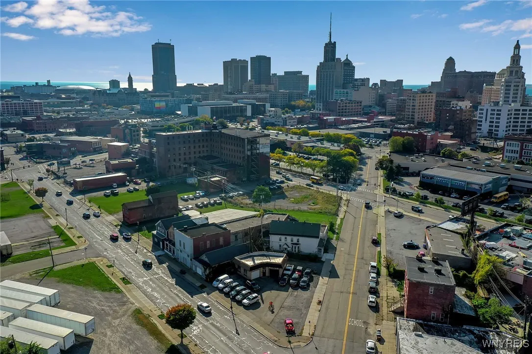 582 Michigan Avenue, Buffalo, New York 14203, Buffalo, New York 14203, 5 Bedrooms Bedrooms, 7 Rooms Rooms,2 BathroomsBathrooms,Residential,For Sale,582 Michigan Avenue, Buffalo, New York 14203,0,B1645727