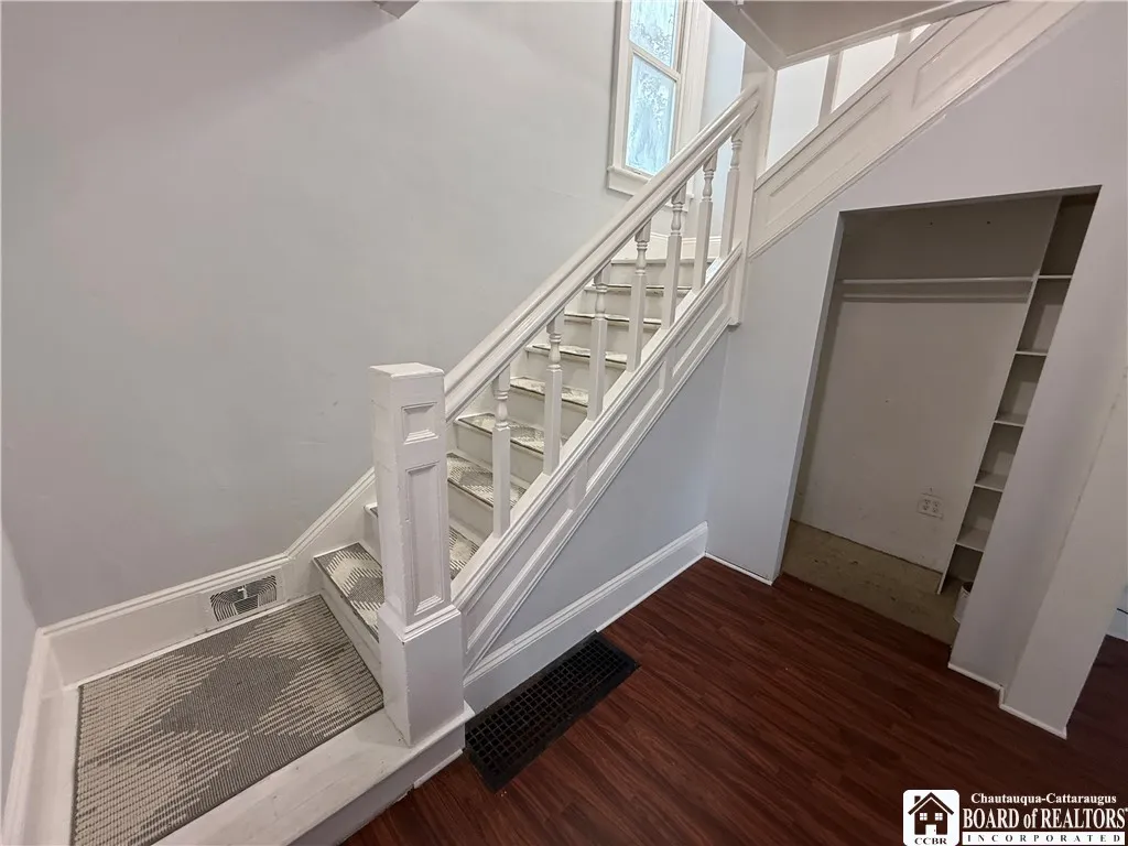 22 Monroe Street, Hanover, New York 14136, Hanover, New York 14136, 3 Bedrooms Bedrooms, 6 Rooms Rooms,1 BathroomBathrooms,Residential,For Sale,22 Monroe Street, Hanover, New York 14136,0,R1645865