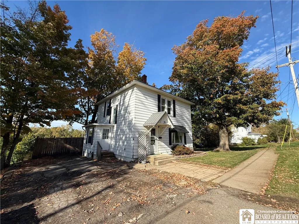 22 Monroe Street, Hanover, New York 14136, Hanover, New York 14136, 3 Bedrooms Bedrooms, 6 Rooms Rooms,1 BathroomBathrooms,Residential,For Sale,22 Monroe Street, Hanover, New York 14136,0,R1645865