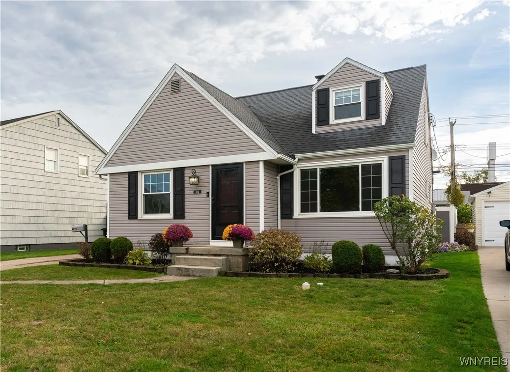 184 Dexter Terrace, Tonawanda, New York 14150, Tonawanda, New York 14150, 3 Bedrooms Bedrooms, 6 Rooms Rooms,1 BathroomBathrooms,Residential,For Sale,184 Dexter Terrace, Tonawanda, New York 14150,0,B1645969