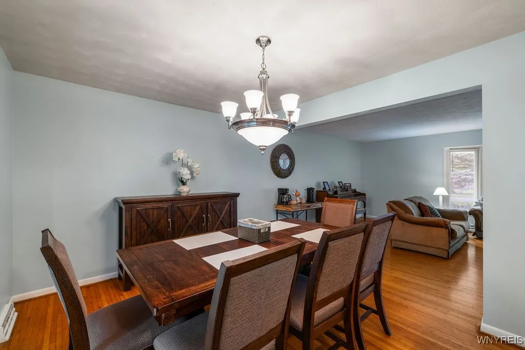 5286 Thompson Road, Clarence, New York 14031, Clarence, New York 14031, 4 Bedrooms Bedrooms, 11 Rooms Rooms,2 BathroomsBathrooms,Residential,For Sale,5286 Thompson Road, Clarence, New York 14031,0,B1645902