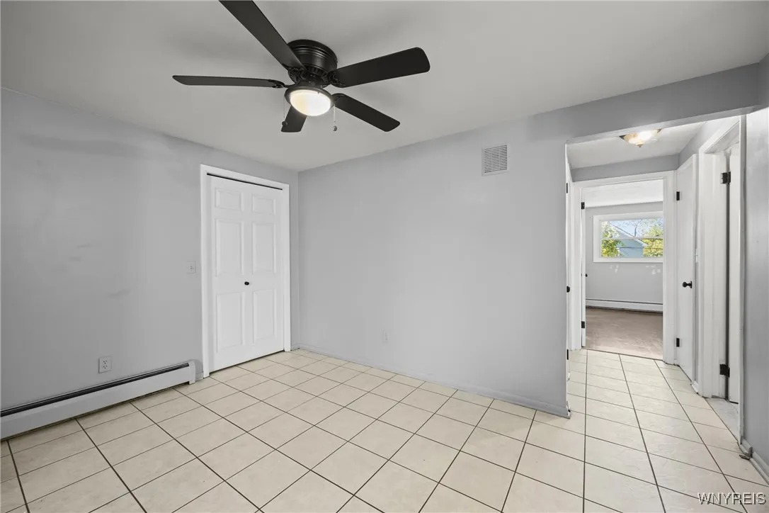 250 Montrose Avenue, Tonawanda, New York 14223, Tonawanda, New York 14223, 8 Bedrooms Bedrooms, ,5 BathroomsBathrooms,Residential,For Sale,250 Montrose Avenue, Tonawanda, New York 14223,0,B1645810