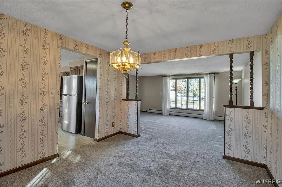 4 Windtree Lane, West Seneca, New York 14224, West Seneca, New York 14224, 4 Bedrooms Bedrooms, 8 Rooms Rooms,1 BathroomBathrooms,Residential,For Sale,4 Windtree Lane, West Seneca, New York 14224,0,B1645437