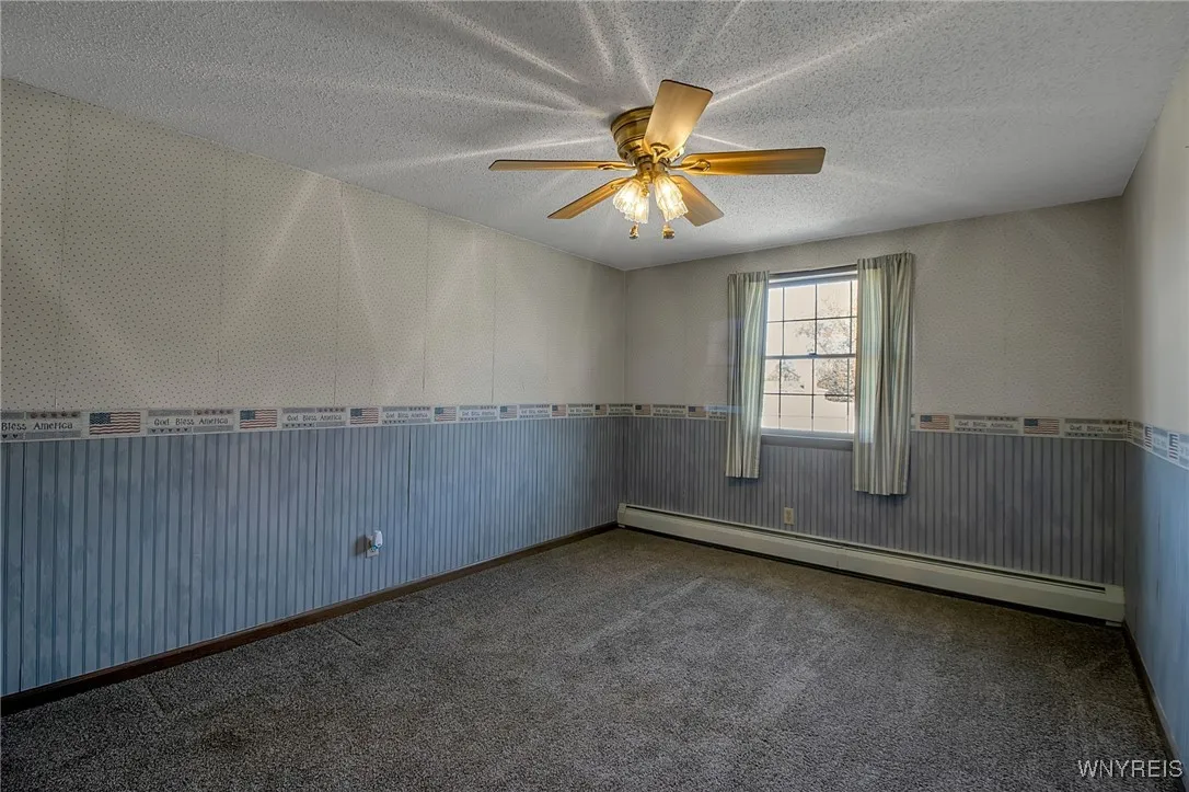 4 Windtree Lane, West Seneca, New York 14224, West Seneca, New York 14224, 4 Bedrooms Bedrooms, 8 Rooms Rooms,1 BathroomBathrooms,Residential,For Sale,4 Windtree Lane, West Seneca, New York 14224,0,B1645437