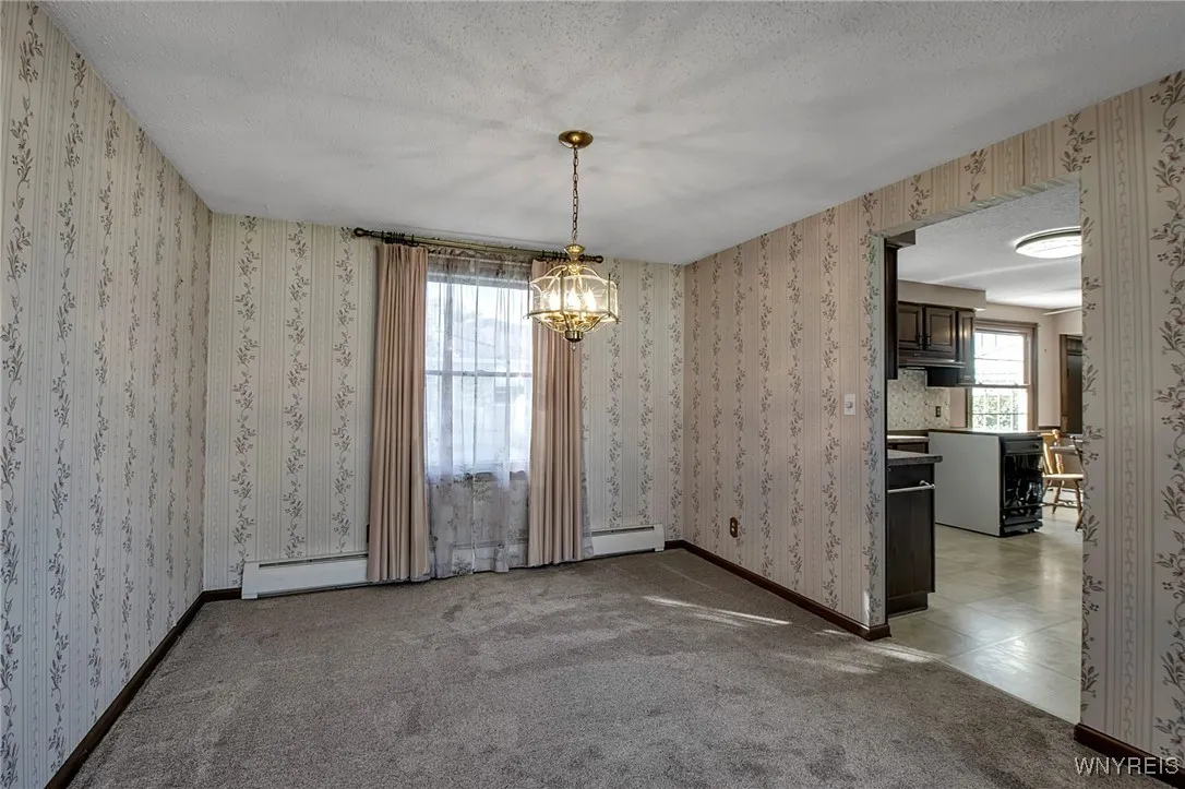 4 Windtree Lane, West Seneca, New York 14224, West Seneca, New York 14224, 4 Bedrooms Bedrooms, 8 Rooms Rooms,1 BathroomBathrooms,Residential,For Sale,4 Windtree Lane, West Seneca, New York 14224,0,B1645437