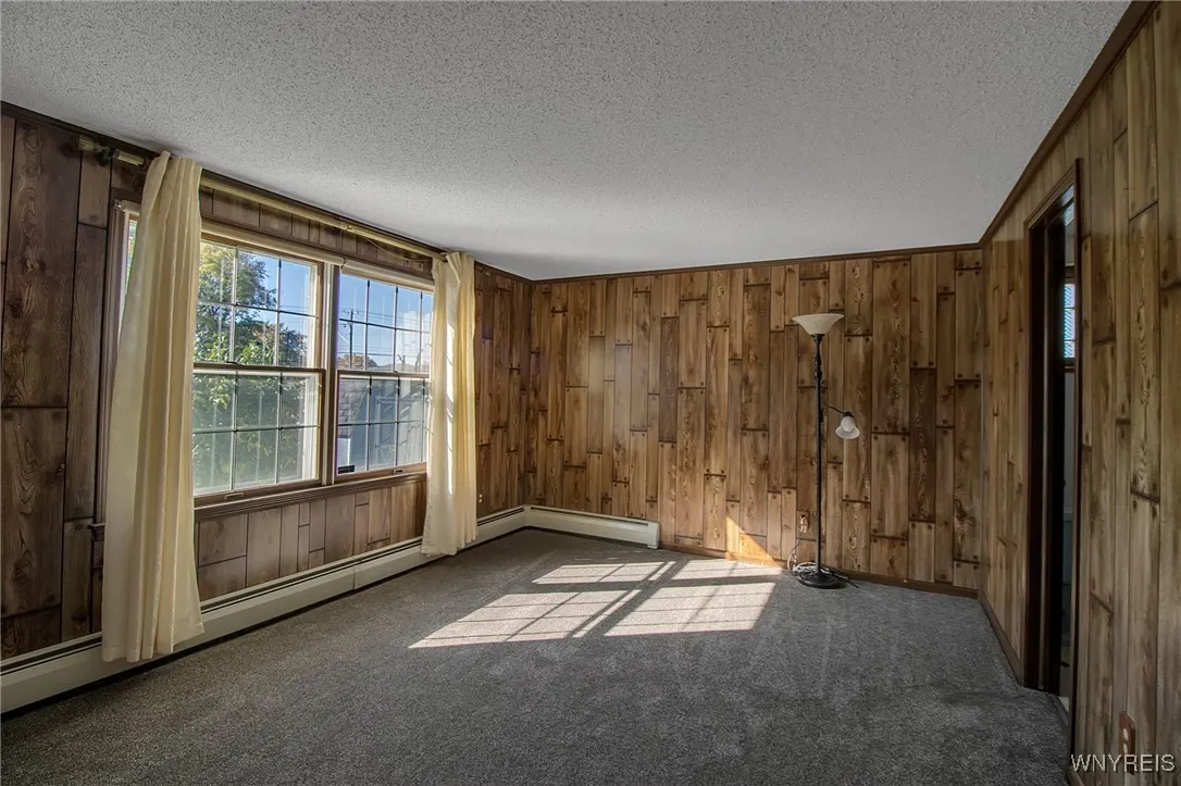 4 Windtree Lane, West Seneca, New York 14224, West Seneca, New York 14224, 4 Bedrooms Bedrooms, 8 Rooms Rooms,1 BathroomBathrooms,Residential,For Sale,4 Windtree Lane, West Seneca, New York 14224,0,B1645437