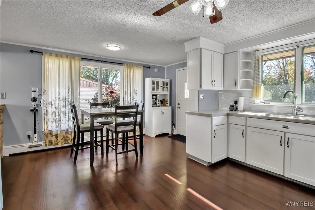 3725 Sowles Road, Hamburg, New York 14075, Hamburg, New York 14075, 3 Bedrooms Bedrooms, 10 Rooms Rooms,1 BathroomBathrooms,Residential,For Sale,3725 Sowles Road, Hamburg, New York 14075,0,B1645938