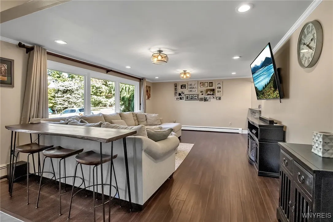 3725 Sowles Road, Hamburg, New York 14075, Hamburg, New York 14075, 3 Bedrooms Bedrooms, 10 Rooms Rooms,1 BathroomBathrooms,Residential,For Sale,3725 Sowles Road, Hamburg, New York 14075,0,B1645938