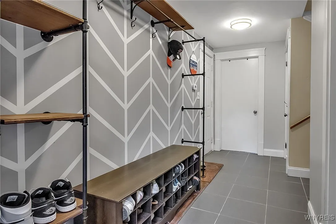 3725 Sowles Road, Hamburg, New York 14075, Hamburg, New York 14075, 3 Bedrooms Bedrooms, 10 Rooms Rooms,1 BathroomBathrooms,Residential,For Sale,3725 Sowles Road, Hamburg, New York 14075,0,B1645938