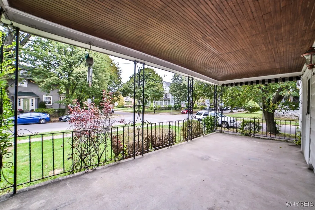 346 Woodward Avenue, Buffalo, New York 14214, Buffalo, New York 14214, 6 Bedrooms Bedrooms, ,3 BathroomsBathrooms,Residential,For Sale,346 Woodward Avenue, Buffalo, New York 14214,0,B1645871