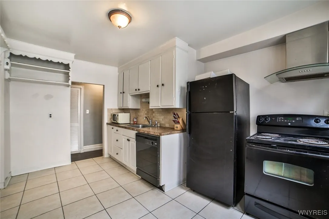 346 Woodward Avenue, Buffalo, New York 14214, Buffalo, New York 14214, 6 Bedrooms Bedrooms, ,3 BathroomsBathrooms,Residential,For Sale,346 Woodward Avenue, Buffalo, New York 14214,0,B1645871
