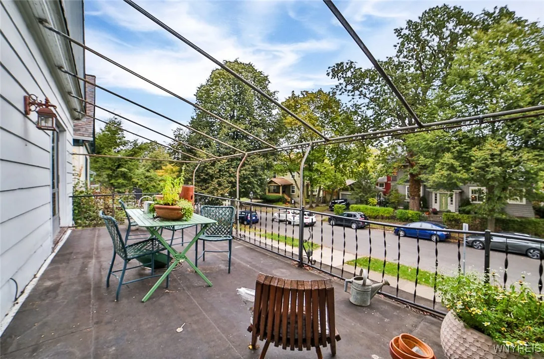 346 Woodward Avenue, Buffalo, New York 14214, Buffalo, New York 14214, 6 Bedrooms Bedrooms, ,3 BathroomsBathrooms,Residential,For Sale,346 Woodward Avenue, Buffalo, New York 14214,0,B1645871