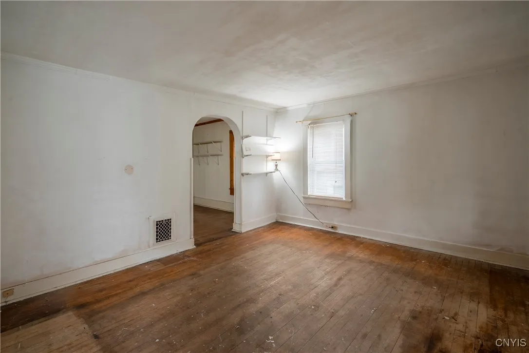 611 Vine Street, Syracuse, New York 13203, Syracuse, New York 13203, 3 Bedrooms Bedrooms, 7 Rooms Rooms,2 BathroomsBathrooms,Residential,For Sale,611 Vine Street, Syracuse, New York 13203,0,S1644105