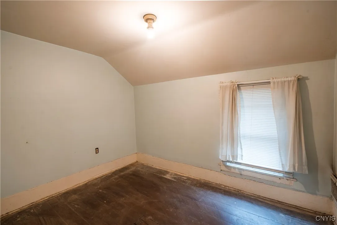 611 Vine Street, Syracuse, New York 13203, Syracuse, New York 13203, 3 Bedrooms Bedrooms, 7 Rooms Rooms,2 BathroomsBathrooms,Residential,For Sale,611 Vine Street, Syracuse, New York 13203,0,S1644105