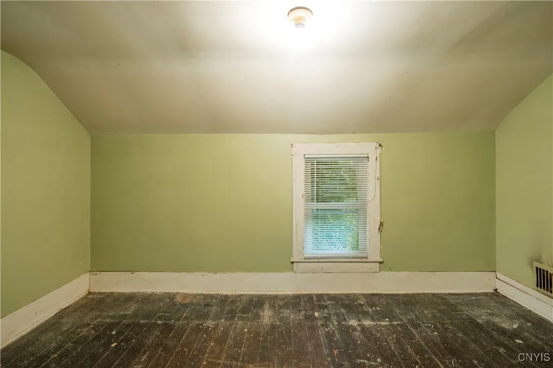 611 Vine Street, Syracuse, New York 13203, Syracuse, New York 13203, 3 Bedrooms Bedrooms, 7 Rooms Rooms,2 BathroomsBathrooms,Residential,For Sale,611 Vine Street, Syracuse, New York 13203,0,S1644105