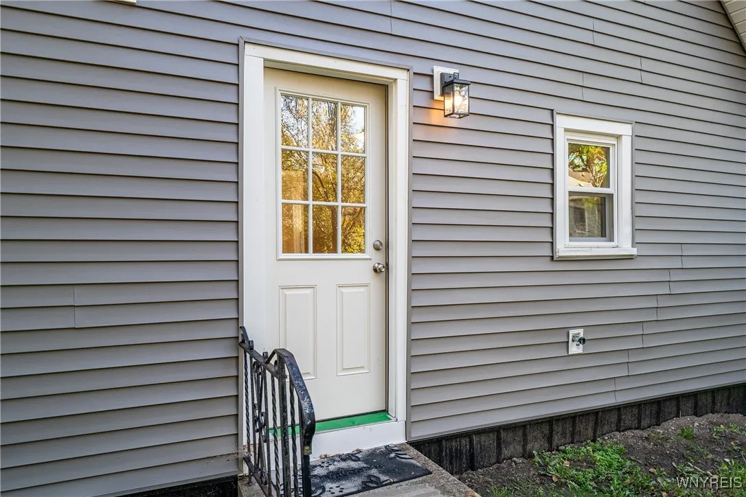 292 Niagara Street, North Tonawanda, New York 1412, North Tonawanda, New York 14120, 3 Bedrooms Bedrooms, 6 Rooms Rooms,2 BathroomsBathrooms,Residential,Closed,292 Niagara Street, North Tonawanda, New York 1412,0,B1645253