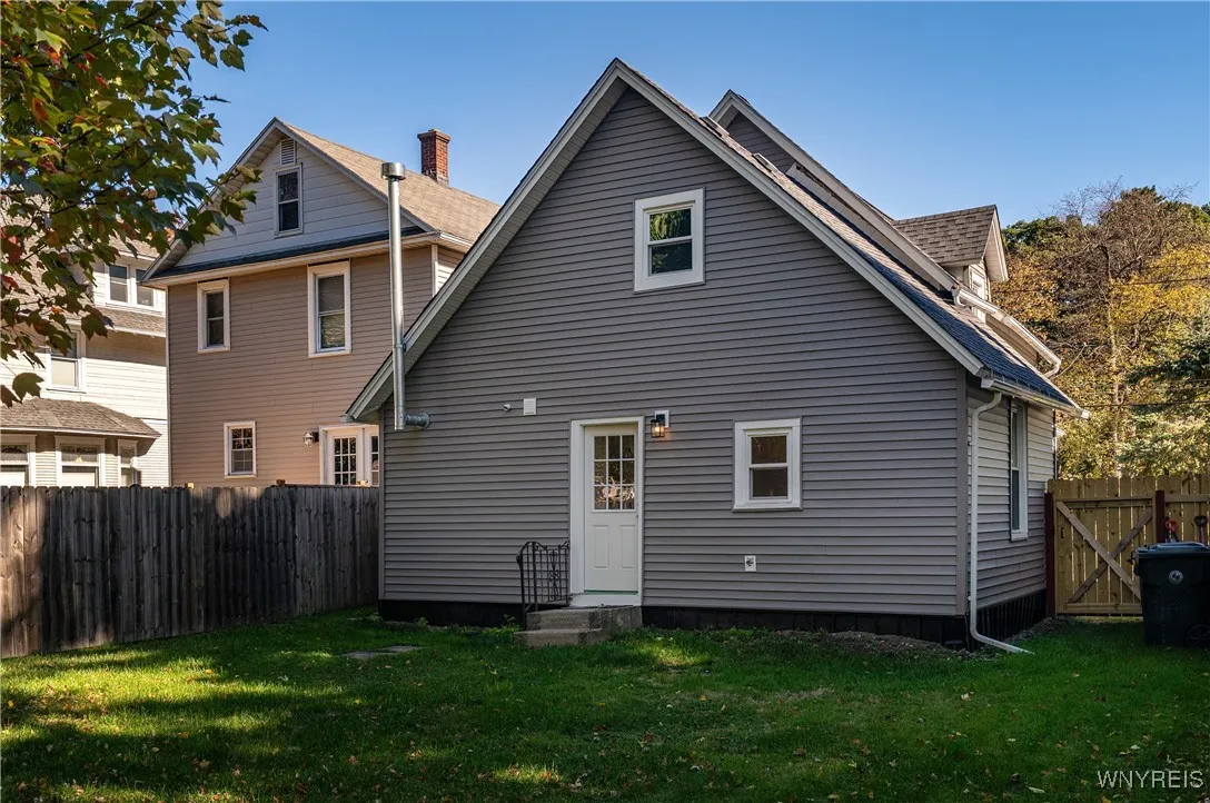 292 Niagara Street, North Tonawanda, New York 1412, North Tonawanda, New York 14120, 3 Bedrooms Bedrooms, 6 Rooms Rooms,2 BathroomsBathrooms,Residential,Closed,292 Niagara Street, North Tonawanda, New York 1412,0,B1645253