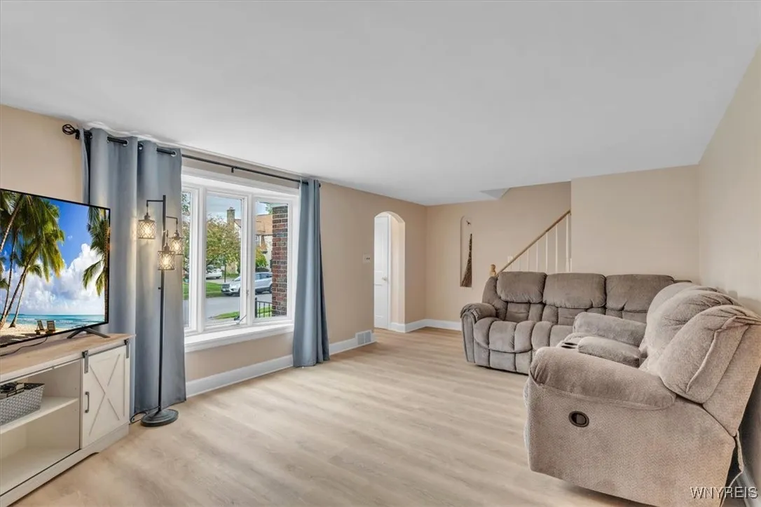 65 Fairbanks Avenue, Tonawanda, New York 14223, Tonawanda, New York 14223, 3 Bedrooms Bedrooms, 10 Rooms Rooms,1 BathroomBathrooms,Residential,For Sale,65 Fairbanks Avenue, Tonawanda, New York 14223,0,B1645646