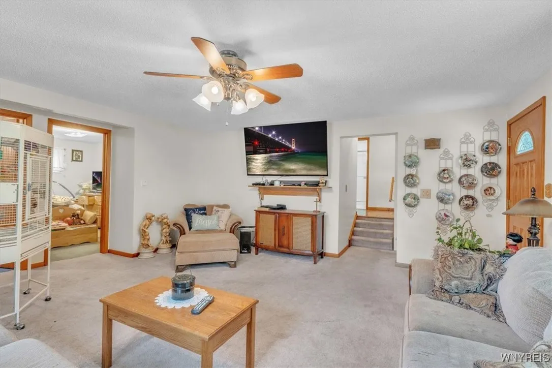 1297 East And West Road, West Seneca, New York 142, West Seneca, New York 14224, 4 Bedrooms Bedrooms, 7 Rooms Rooms,1 BathroomBathrooms,Residential,Closed,1297 East And West Road, West Seneca, New York 142,0,B1645144