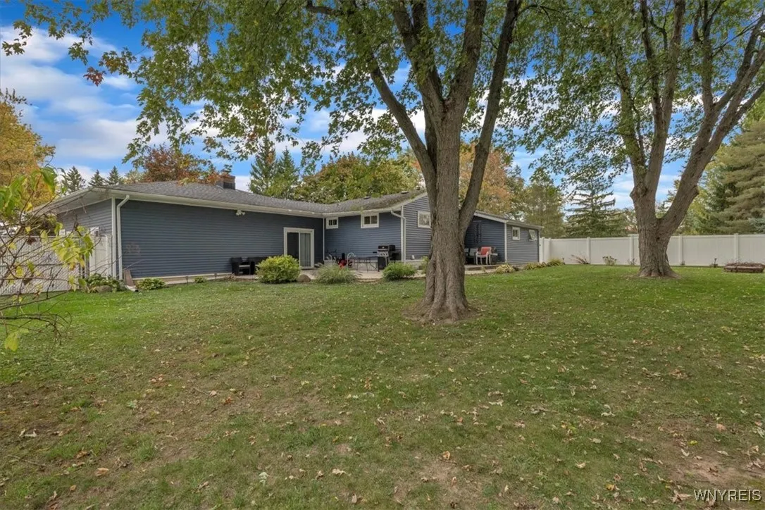 1297 East And West Road, West Seneca, New York 142, West Seneca, New York 14224, 4 Bedrooms Bedrooms, 7 Rooms Rooms,1 BathroomBathrooms,Residential,Closed,1297 East And West Road, West Seneca, New York 142,0,B1645144