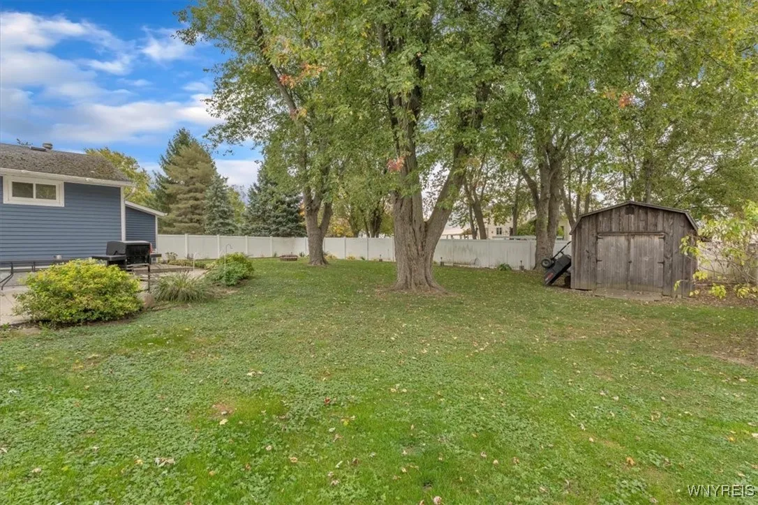 1297 East And West Road, West Seneca, New York 142, West Seneca, New York 14224, 4 Bedrooms Bedrooms, 7 Rooms Rooms,1 BathroomBathrooms,Residential,Closed,1297 East And West Road, West Seneca, New York 142,0,B1645144