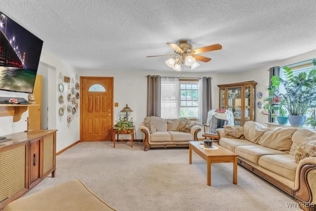 1297 East And West Road, West Seneca, New York 142, West Seneca, New York 14224, 4 Bedrooms Bedrooms, 7 Rooms Rooms,1 BathroomBathrooms,Residential,Closed,1297 East And West Road, West Seneca, New York 142,0,B1645144