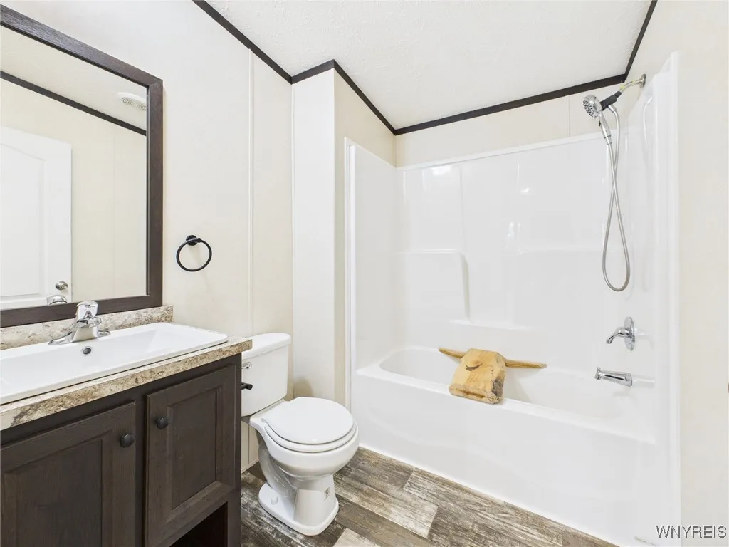 21 Brush Drive, Hamburg, New York 14075, Hamburg, New York 14075, 3 Bedrooms Bedrooms, 8 Rooms Rooms,2 BathroomsBathrooms,Residential,For Sale,21 Brush Drive, Hamburg, New York 14075,0,B1646029