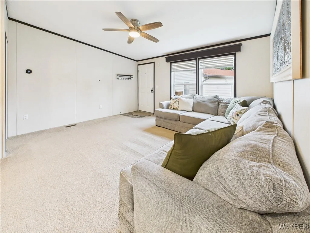 21 Brush Drive, Hamburg, New York 14075, Hamburg, New York 14075, 3 Bedrooms Bedrooms, 8 Rooms Rooms,2 BathroomsBathrooms,Residential,For Sale,21 Brush Drive, Hamburg, New York 14075,0,B1646029