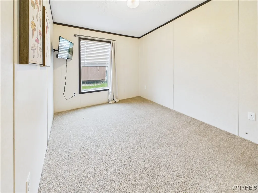 21 Brush Drive, Hamburg, New York 14075, Hamburg, New York 14075, 3 Bedrooms Bedrooms, 8 Rooms Rooms,2 BathroomsBathrooms,Residential,For Sale,21 Brush Drive, Hamburg, New York 14075,0,B1646029