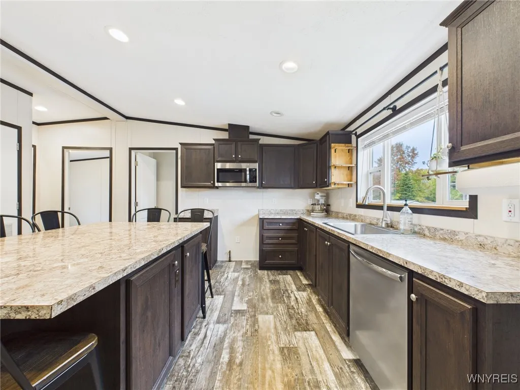 21 Brush Drive, Hamburg, New York 14075, Hamburg, New York 14075, 3 Bedrooms Bedrooms, 8 Rooms Rooms,2 BathroomsBathrooms,Residential,For Sale,21 Brush Drive, Hamburg, New York 14075,0,B1646029