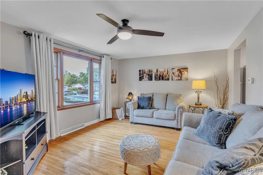 5606 Genesee Street, Lancaster, New York 14086, Lancaster, New York 14086, 2 Bedrooms Bedrooms, 6 Rooms Rooms,1 BathroomBathrooms,Residential,For Sale,5606 Genesee Street, Lancaster, New York 14086,0,B1646018