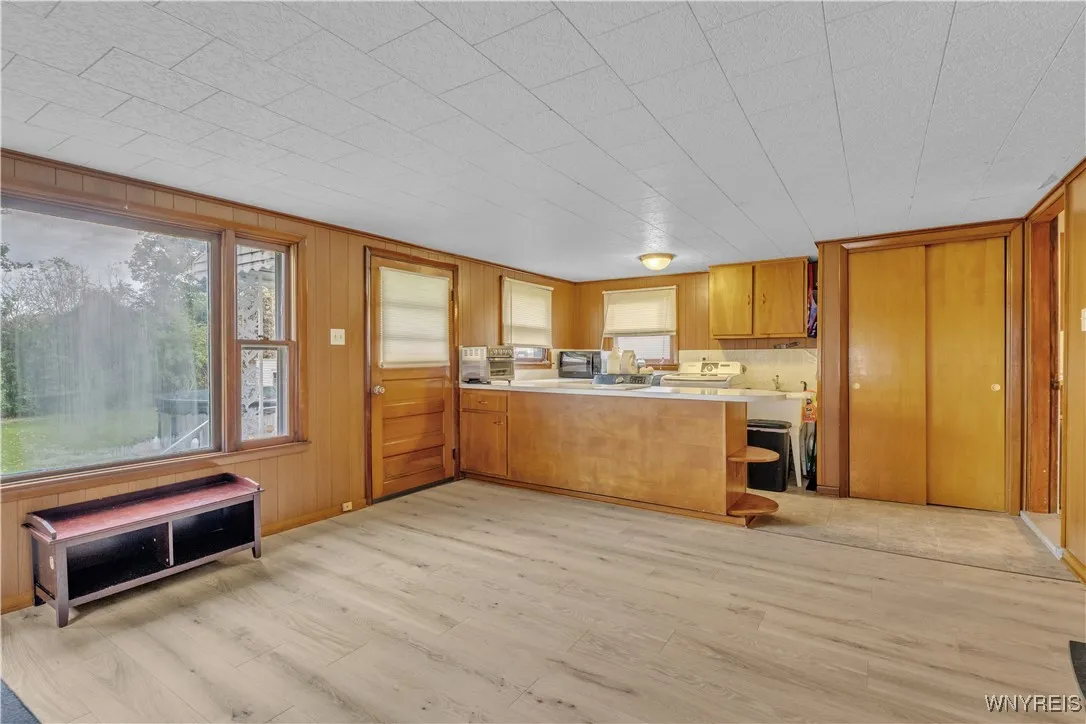 5606 Genesee Street, Lancaster, New York 14086, Lancaster, New York 14086, 2 Bedrooms Bedrooms, 6 Rooms Rooms,1 BathroomBathrooms,Residential,For Sale,5606 Genesee Street, Lancaster, New York 14086,0,B1646018