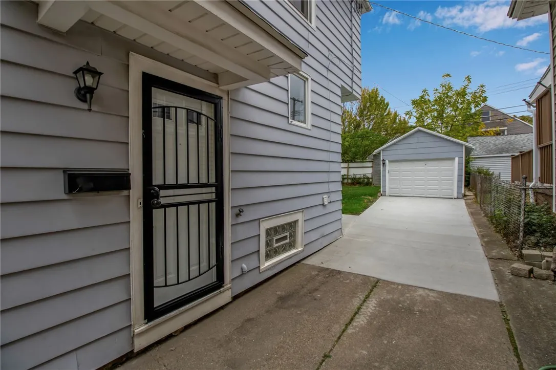 127 Tremont Avenue, Tonawanda, New York 14217, Tonawanda, New York 14217, 3 Bedrooms Bedrooms, 6 Rooms Rooms,1 BathroomBathrooms,Residential,For Sale,127 Tremont Avenue, Tonawanda, New York 14217,0,R1646020