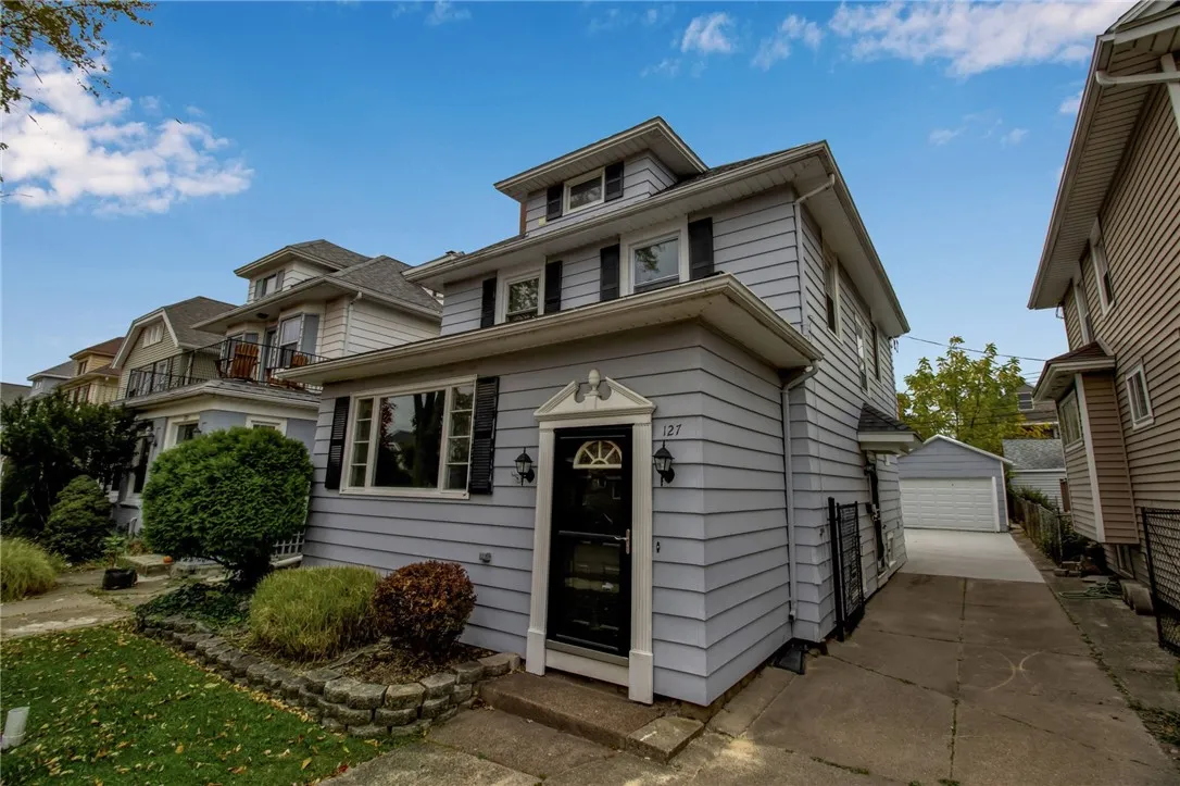 127 Tremont Avenue, Tonawanda, New York 14217, Tonawanda, New York 14217, 3 Bedrooms Bedrooms, 6 Rooms Rooms,1 BathroomBathrooms,Residential,For Sale,127 Tremont Avenue, Tonawanda, New York 14217,0,R1646020