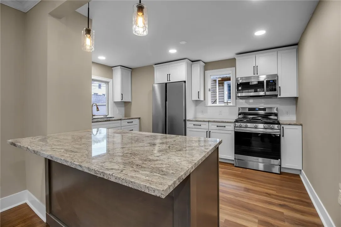 127 Tremont Avenue, Tonawanda, New York 14217, Tonawanda, New York 14217, 3 Bedrooms Bedrooms, 6 Rooms Rooms,1 BathroomBathrooms,Residential,For Sale,127 Tremont Avenue, Tonawanda, New York 14217,0,R1646020