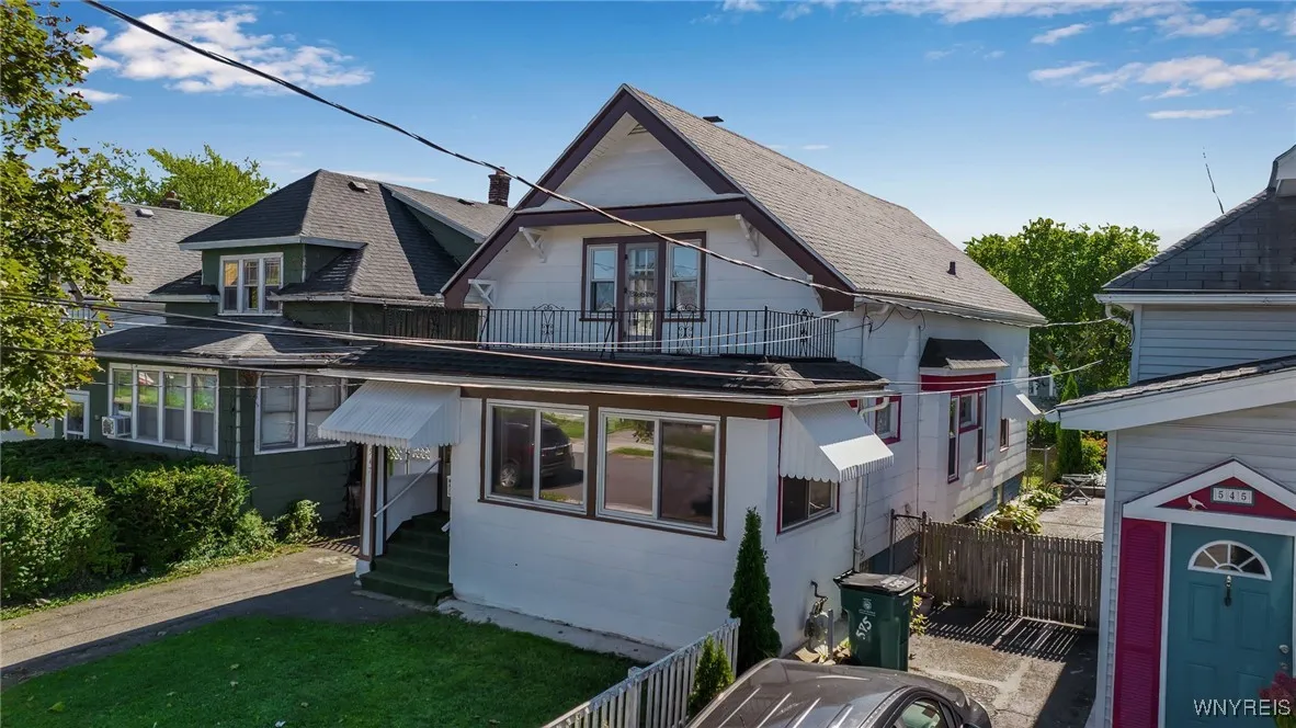 547 Highgate Avenue, Buffalo, New York 14215, Buffalo, New York 14215, 4 Bedrooms Bedrooms, 10 Rooms Rooms,1 BathroomBathrooms,Residential,For Sale,547 Highgate Avenue, Buffalo, New York 14215,0,B1645676