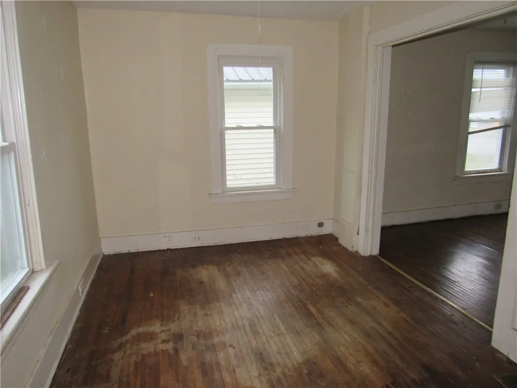 47 Montezuma Street, Lyons, New York 14489, Lyons, New York 14489, 3 Bedrooms Bedrooms, 7 Rooms Rooms,1 BathroomBathrooms,Residential,For Sale,47 Montezuma Street, Lyons, New York 14489,0,R1645772