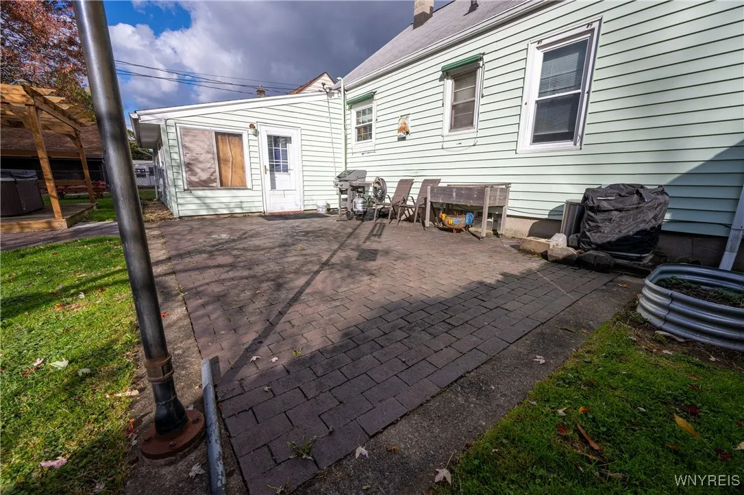 248 Kirkwood Drive, West Seneca, New York 14224, West Seneca, New York 14224, 3 Bedrooms Bedrooms, 7 Rooms Rooms,1 BathroomBathrooms,Residential,For Sale,248 Kirkwood Drive, West Seneca, New York 14224,0,B1645931