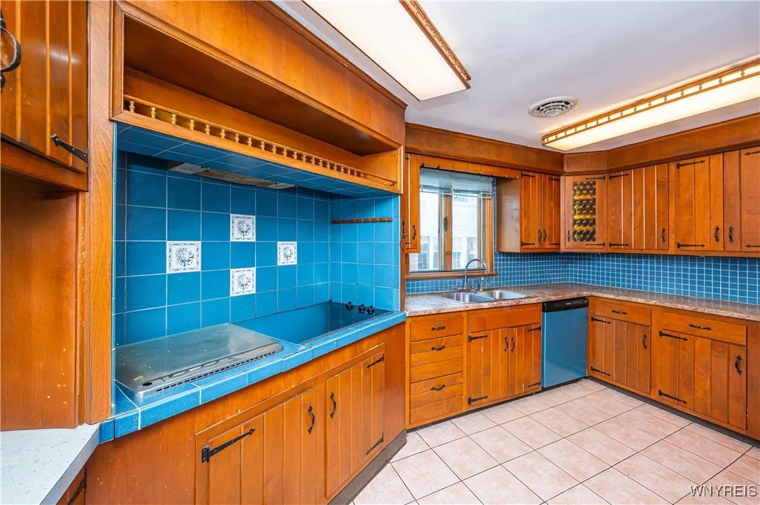 3710 Main Street, Amherst, New York 14226, Amherst, New York 14226, 5 Bedrooms Bedrooms, 21 Rooms Rooms,3 BathroomsBathrooms,Residential,For Sale,3710 Main Street, Amherst, New York 14226,0,B1646093 3710 Main Street, Amherst, New York 14226, Amherst, New York 14226, 5 Bedrooms Bedrooms, 21 Rooms Rooms,3 BathroomsBathrooms,Residential,For Sale,3710 Main Street, Amherst, New York 14226,0,B1646093