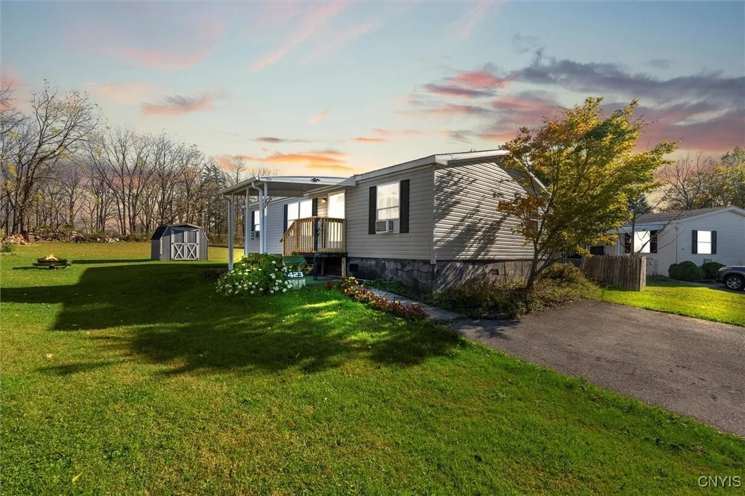 423 Mountain Ash Dr, Hopewell, New York 14424, Hopewell, New York 14424, 3 Bedrooms Bedrooms, 8 Rooms Rooms,2 BathroomsBathrooms,Residential,For Sale,423 Mountain Ash Dr, Hopewell, New York 14424,0,S1646114
