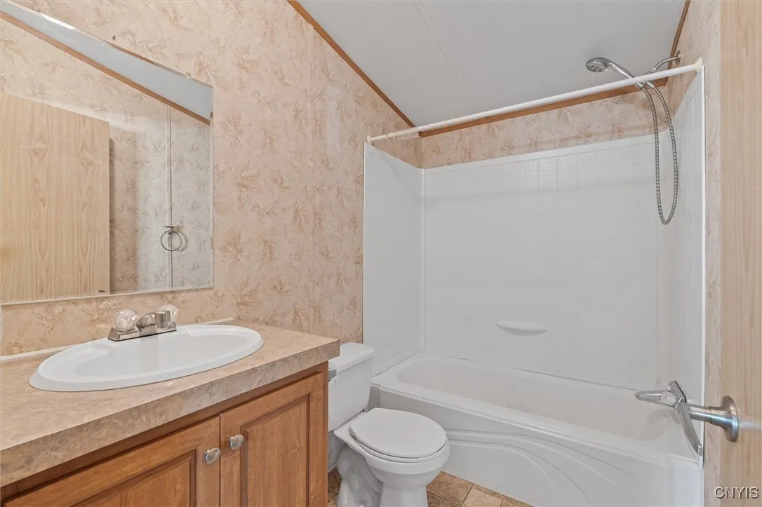 423 Mountain Ash Dr, Hopewell, New York 14424, Hopewell, New York 14424, 3 Bedrooms Bedrooms, 8 Rooms Rooms,2 BathroomsBathrooms,Residential,For Sale,423 Mountain Ash Dr, Hopewell, New York 14424,0,S1646114