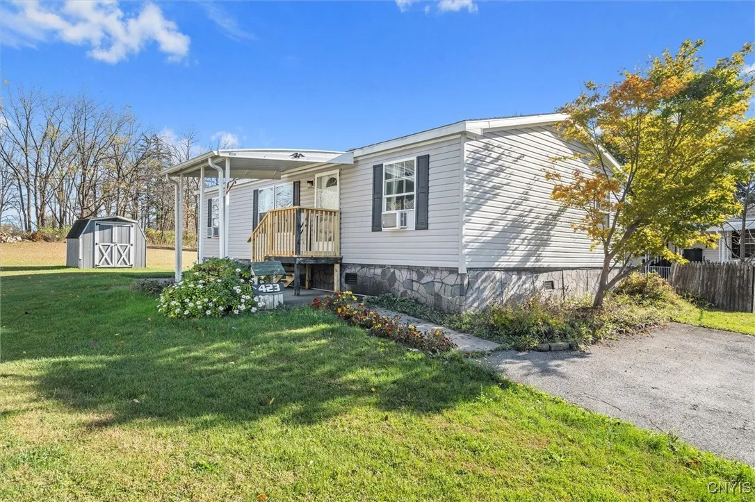 423 Mountain Ash Dr, Hopewell, New York 14424, Hopewell, New York 14424, 3 Bedrooms Bedrooms, 8 Rooms Rooms,2 BathroomsBathrooms,Residential,For Sale,423 Mountain Ash Dr, Hopewell, New York 14424,0,S1646114